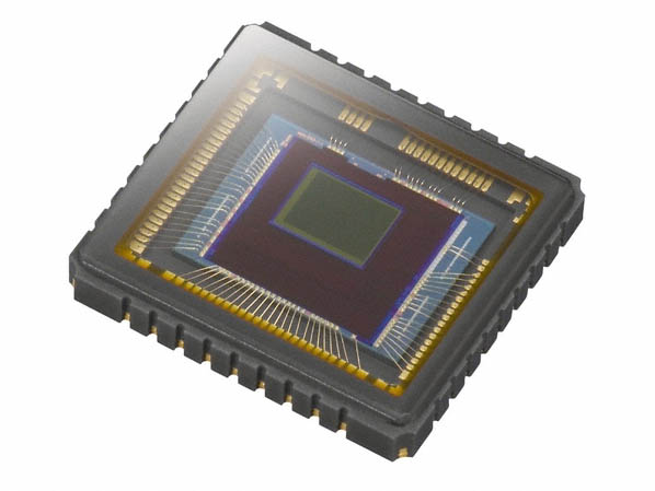 ���ʏƎˌ^CMOS�́uExmor R�v