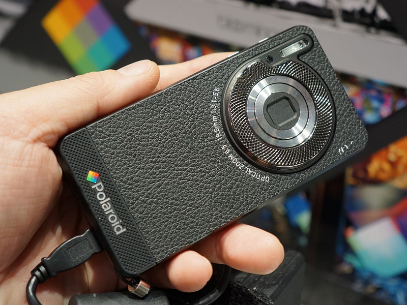 Polaroid��Smart Camera����SC1630�B����LAN�@�\�������Ă���