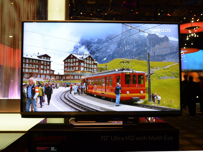 70 형의 4K (Ultra HD) AQUOS의 시험 제작기