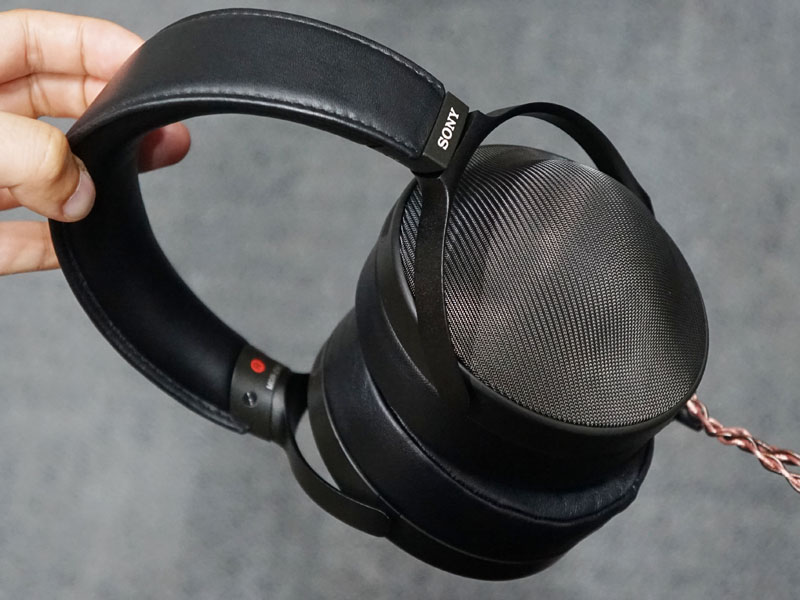 本体とケーブルが付属しますSONY MDR-Z1R 密閉型ヘッドホン ソニー ...