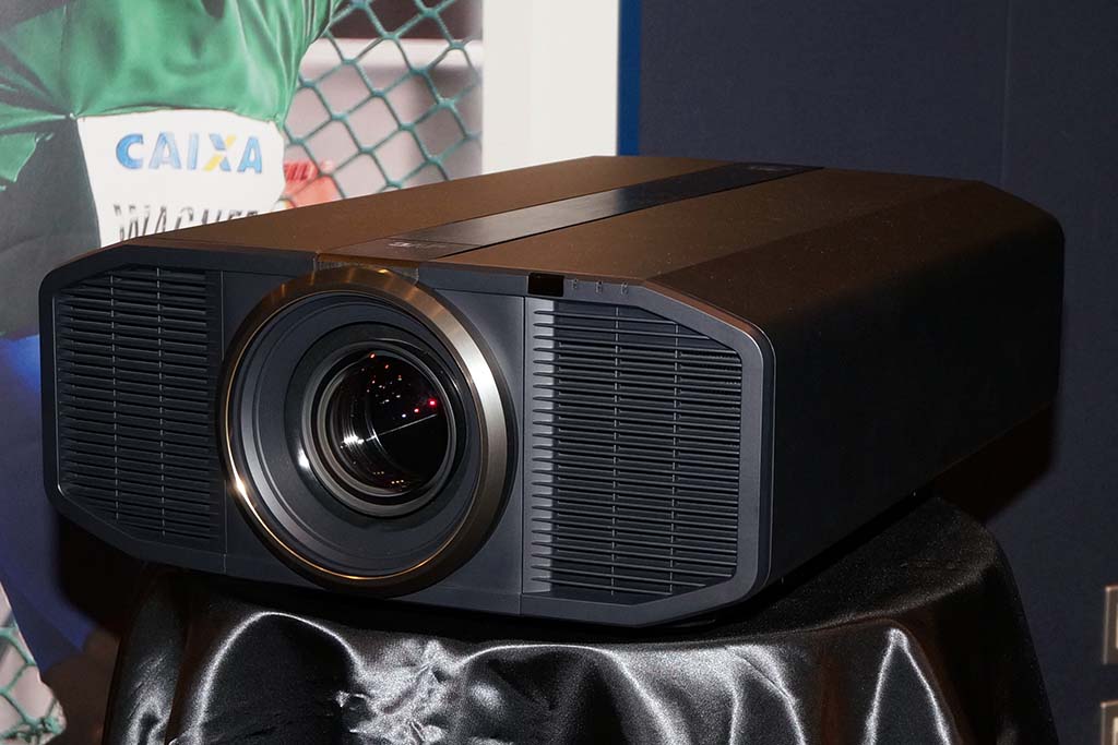 JVCビクター プロジェクター D-ILA DLA-X30-W