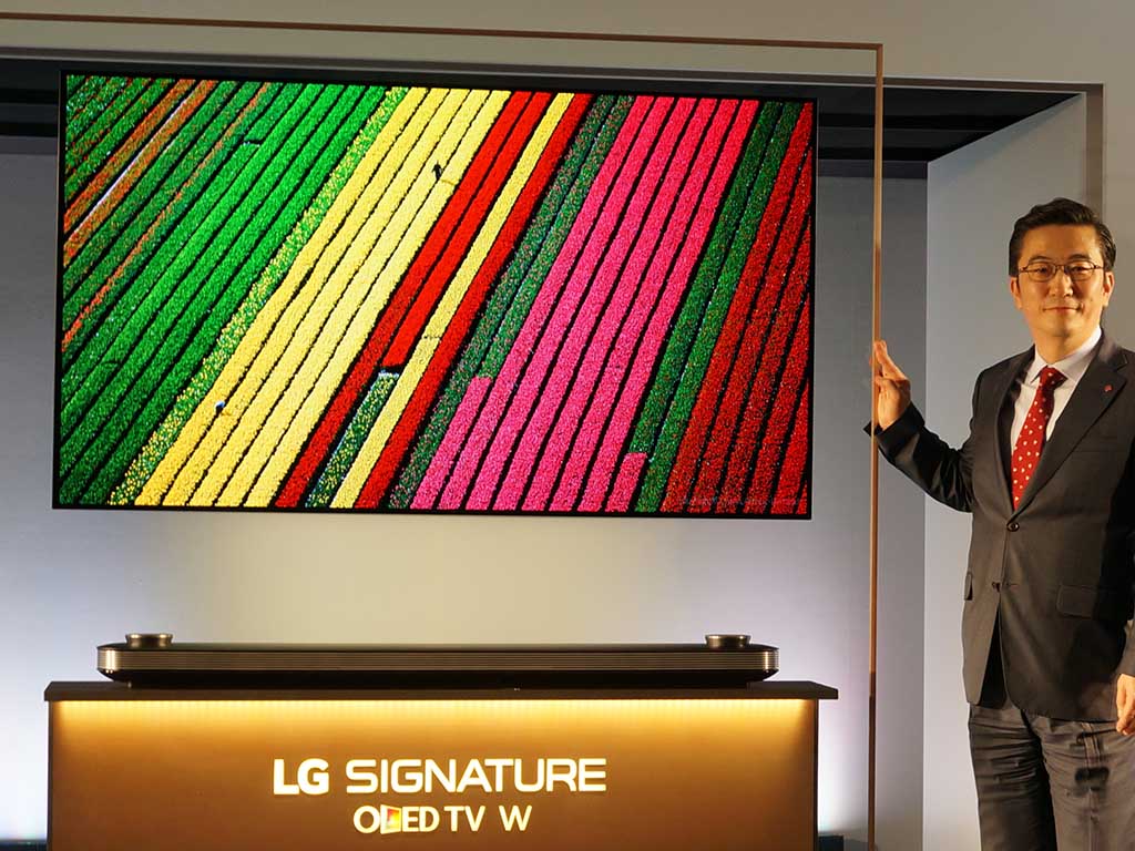 都内の方優先】OLED 65W7P 都内の方優先】OLED 65W7P LG、薄さ約3.9mmの“絵”のよう