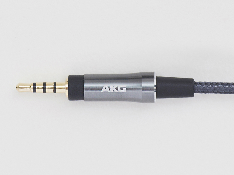 AKG、N40/N30向け純正リケーブル。2.5mm 4極バランス接続