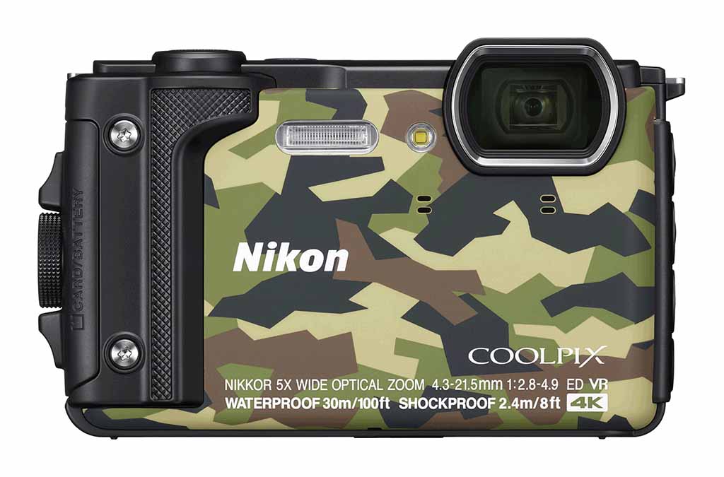 水深30mで4K/30p動画撮影可能なニコン「COOLPIX W300」。動画照明も