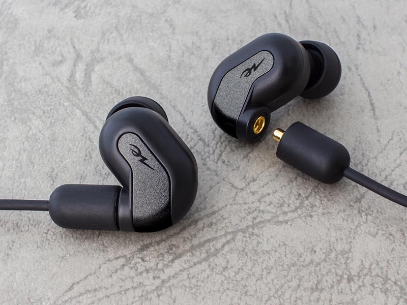 ラディウス初の耳掛け式・MMCX対応ハイレゾイヤフォン2機種