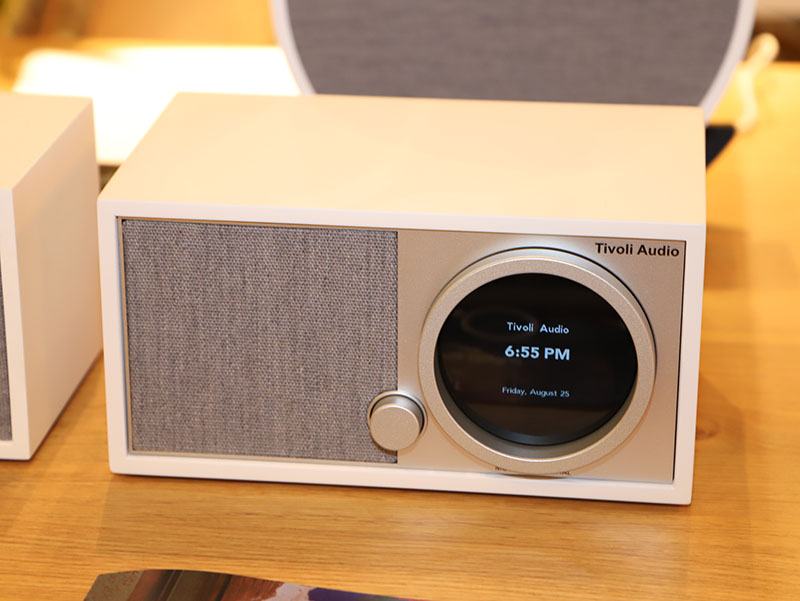 Tivoli Audio、Spotifyも聴けるWi-Fi対応FMラジオ「Model One Digital」 - AV Watch