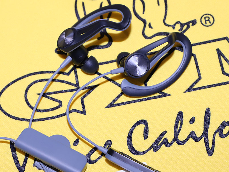 パイオニア◇スポーツ防滴イヤホン SE-E5T 3色セット◇新品未開封 3D Active Fit”で外れにくいパイオニアのスポーツイヤフォン