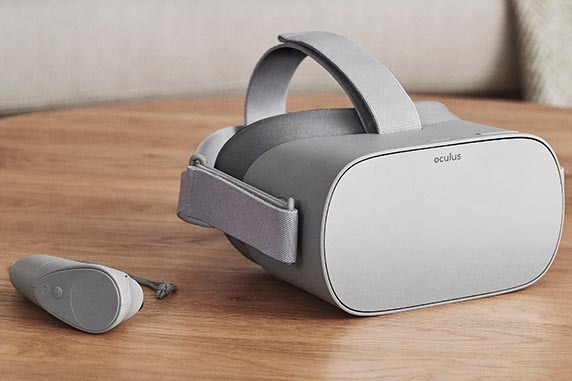 オールインワン型VRヘッドセット「Oculus Go」。スピーカー内蔵