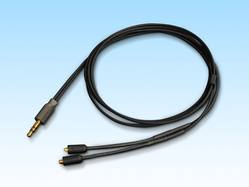 サエク、初のPC-Triple C採用イヤフォン交換ケーブル。MMCX用とFitEar