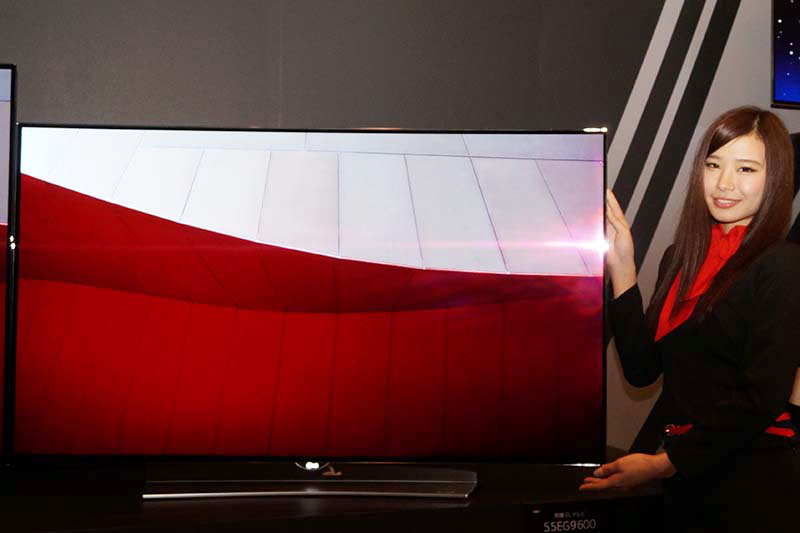 LGの55型曲面4K有機ELテレビは5月8日発売。一部店舗で先行展示も - AV 
