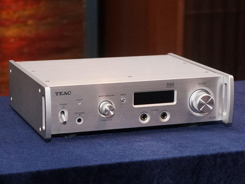 TEAC、DSD 11.2MHz/バランス駆動/旭化成デュアルDACのヘッドフォン 