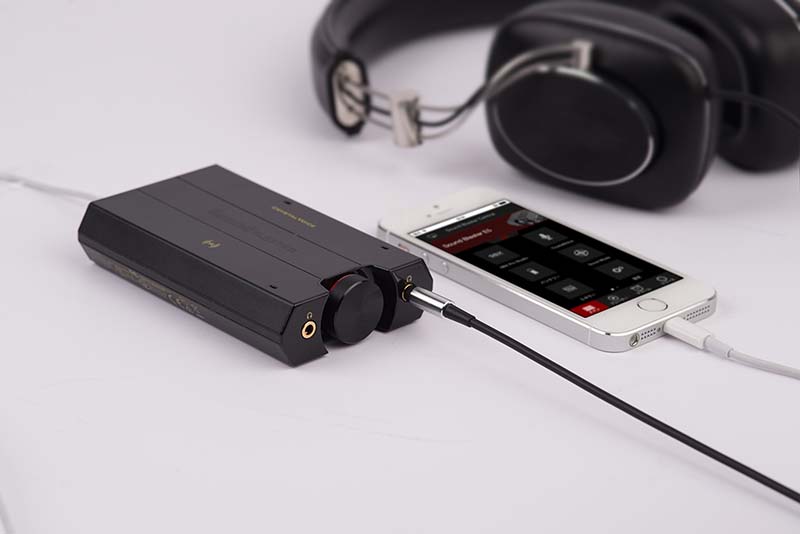 多機能ポタアン「Sound Blaster E5」がiPhoneでの96kHz/24bit