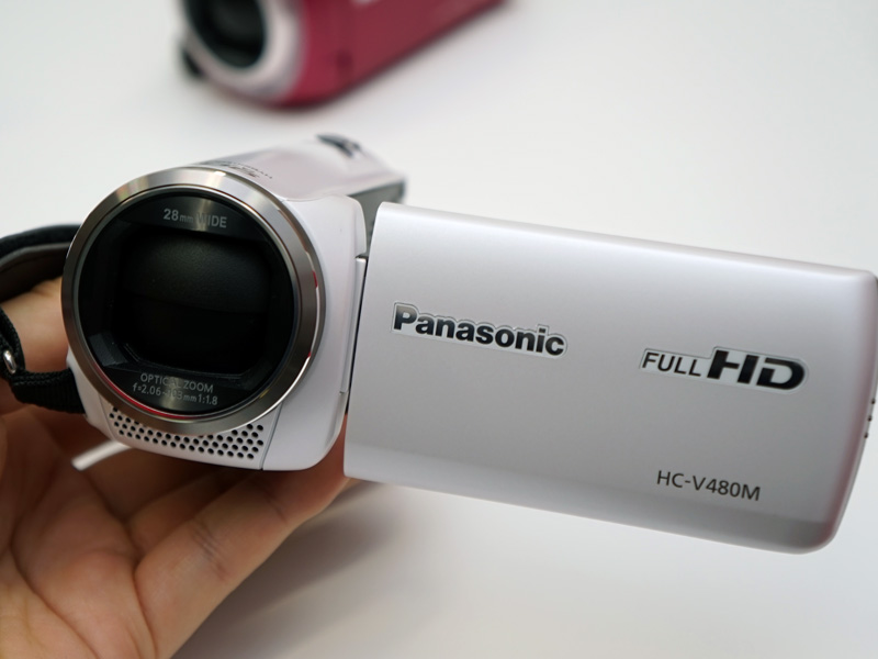 パナソニック HC-W585M-W ホワイト 新品未開封　ビデオカメラ 白
