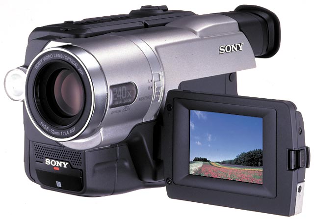 ソニー、BluetoothやUSB接続対応のDVカメラ3機種