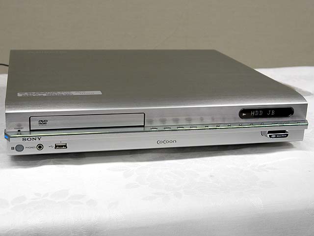ソニー、業界初のHDD内蔵5.1ch DVDシアターシステム