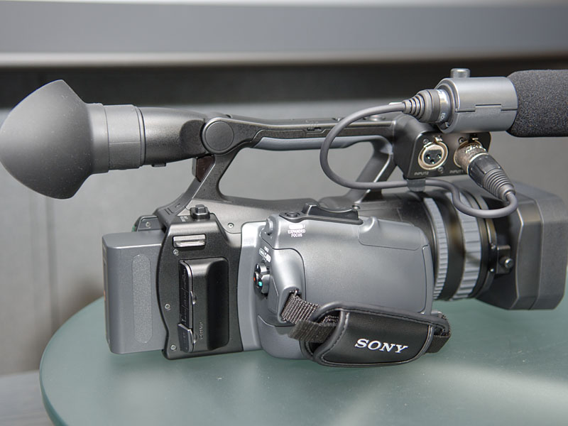 ソニー、24p/30p撮影が可能な業務用HDVカメラ