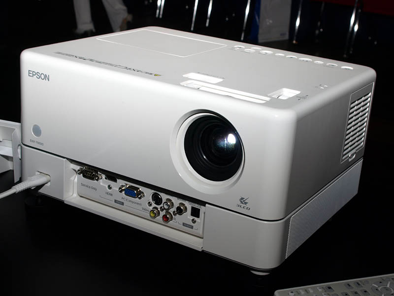 ○日本正規品○ EPSON dreamio DVD一体型ホームプロジェクター EMP-DM1 本体だけ 動作品 美品