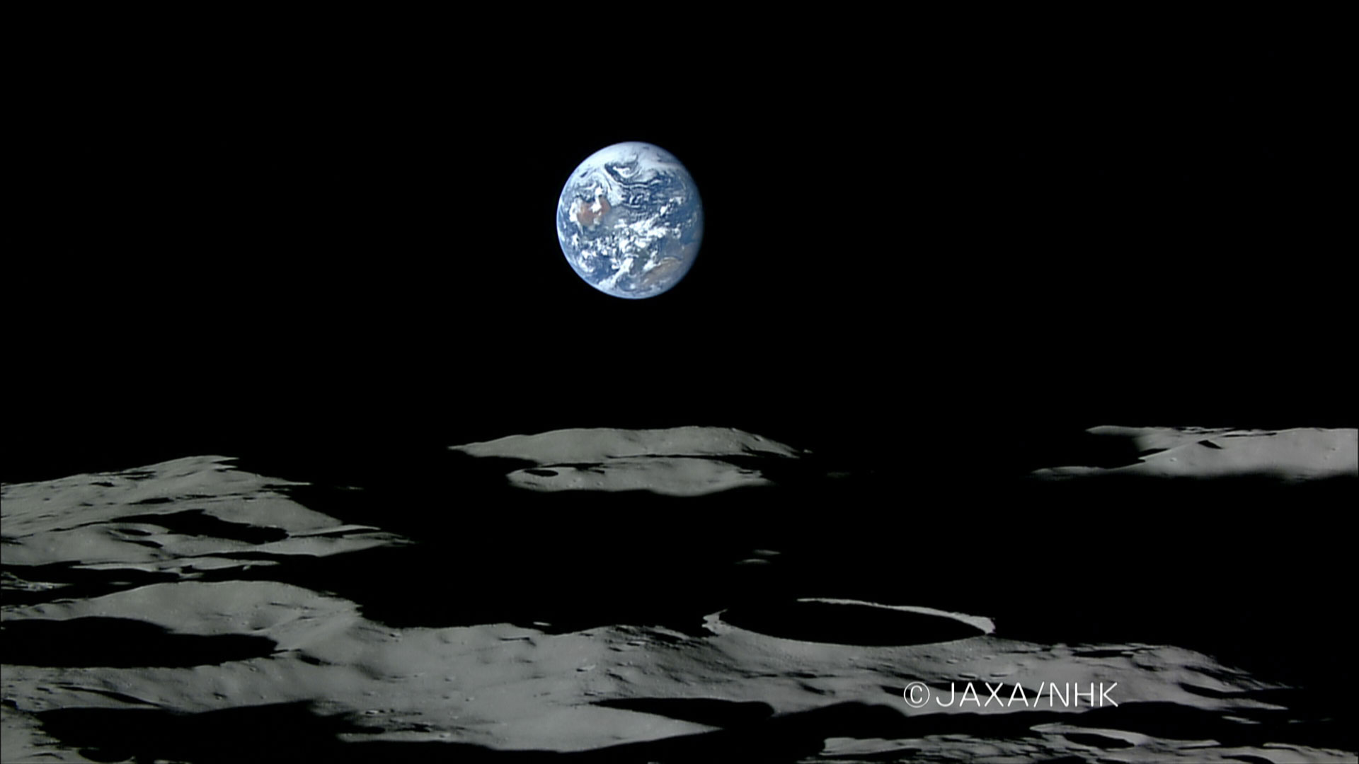 日“月亮女神”拍摄高清晰“地出”“地落”照片_资讯_凤凰网