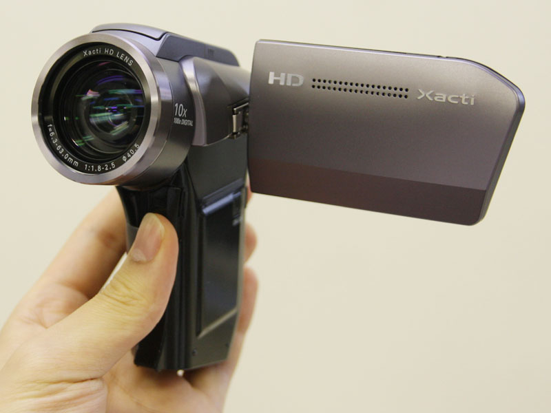三洋、フルHD「Xacti」に300fps高速撮影対応の新モデル