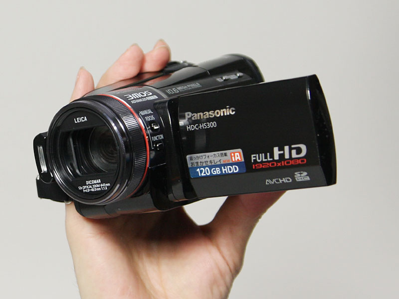 パナソニック、フルHD 3板式を採用したビデオカメラ