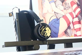 艦これ”仕様のハイレゾプレーヤー&ヘッドフォン「試製一六式高音質聴音