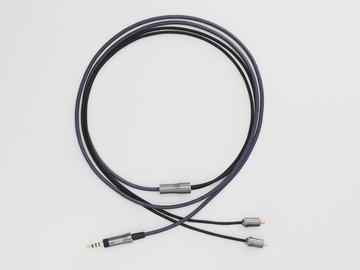 Akg N40 N30向け純正リケーブル 2 5mm 4極バランス接続用は約13 880円 Av Watch