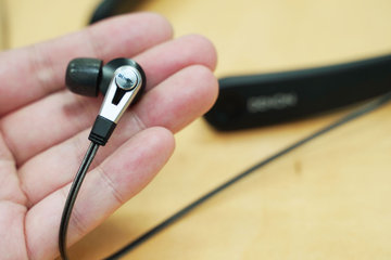 【中古】 DENON ワイヤレスイヤホンAH-C820W AH-C820W - ワイヤレスイヤホン | Denon - 日本