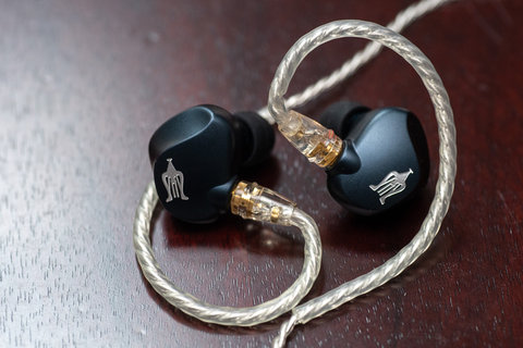 レビュー】驚異の完成度、イヤフォンにおける一つの到達点。Meze Audio レビュー】驚異の完成度、イヤフォンにおける一つの到達点。Meze Audio