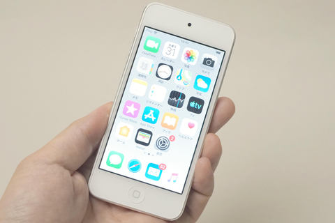 レビュー 新しい第7世代ipod Touchが届いた 大容量 性能強化 やっぱり小型がイイ Av Watch