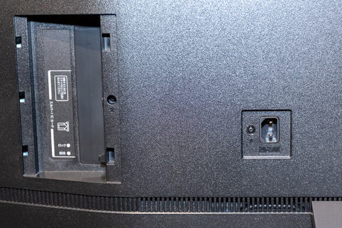 プロ仕様”の4K有機ELレグザ「X930」。全録と業界最多7系統HDMI - AV Watch