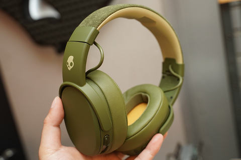 skullcandy crusher wireless olive