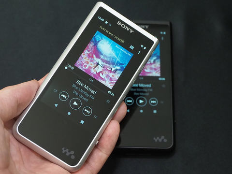 Androidウォークマン再び ストリーミングも高音質の Zx500 初のusb C Av Watch