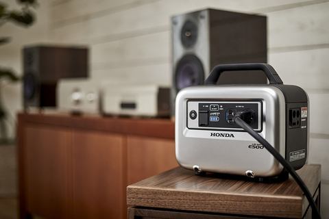 Hondaが開発したオーディオ用蓄電機を 商用電源と聴き比べできる試聴会 Av Watch