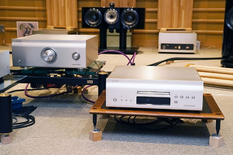 レビュー デノン 本気の 110周年4機種を聴く 2chアンプは驚異のコスパ Avアンプは別次元へ Av Watch