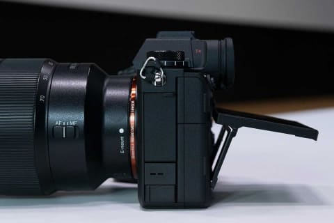 ソニーのフラッグシップカメラ A1 実機レポ 30枚 秒連写を動画でチェック Av Watch