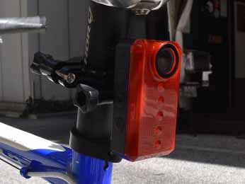 ドラレコ搭載自転車用テールライト フルhd記録で8 980円 Av Watch