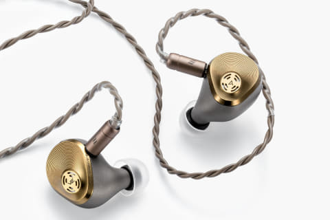 Astell&Kern×Vision Ears限定イヤフォン「AURA」。11ドライバで