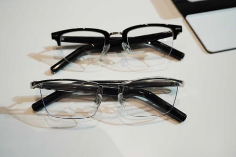 ファーウェイ、より軽く、音漏れしにくいスピーカー内蔵メガネ「HUAWEI 