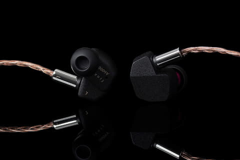 final A6000 (使用5時間未満) final A6000 レビュー 重厚で上品なイヤホン | サク見 聴き込み