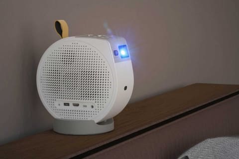 BenQの天井投写モバイルプロジェクタにレーザー光源モデル - AV