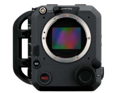 富士フイルム初のシネマカメラ「GFX ETERNA」。ラージ