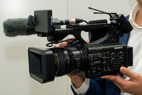 SONYハンディーカム ソニー、XDCAM「PXW-Z200」、NXCAM「HXR-NX800」発売。ハンディ