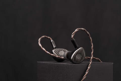 Kiwi Ears、4種類のドライバーを採用したオープンバック設計のIEM