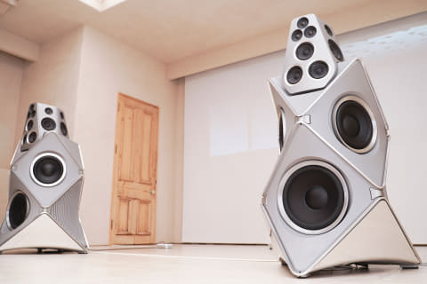 B&O、100周年“ありのままのスピーカー”限定10台「Beolab 90 Titan