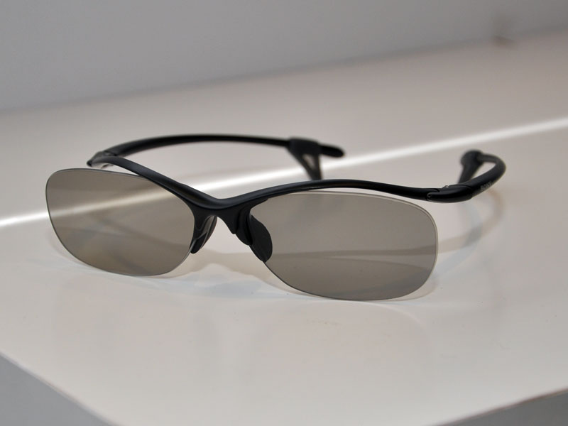 偏光方式の3Dメガネ「BKM-30G」