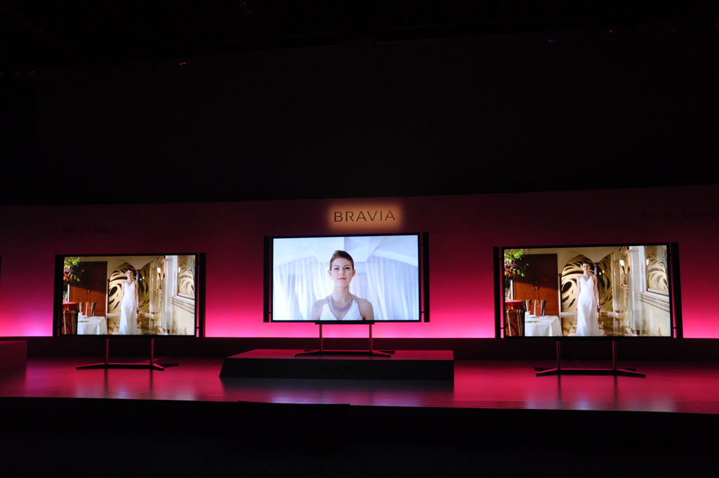 大画面/高精細をアピール