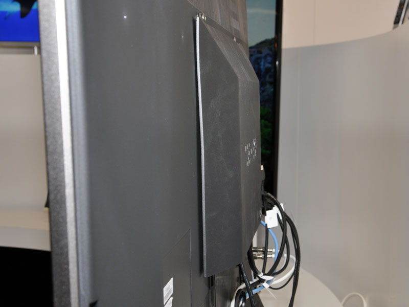 タイムシフトマシン用HDD「THD-250T1」を装着