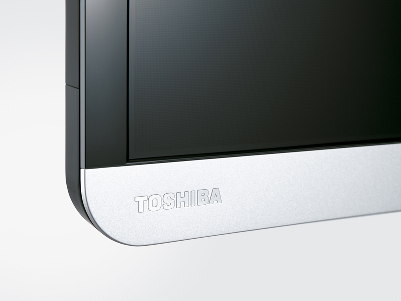 曲面を活かしたデザインを採用