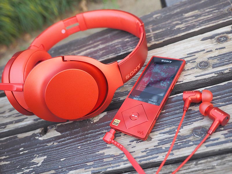 レビュー ウォークマンaはどう進化した 付属イヤフォンでハイレゾ Nc H Ear Onヘッドフォンも Av Watch Watch