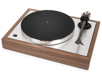 Pro-Ject AUDIO、'50年代風デザインに最新技術のレコードプレーヤー